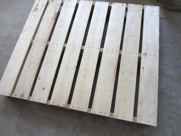 膠合(hé)闆(pǎn)托盤1plywood pallet 1.jpg
